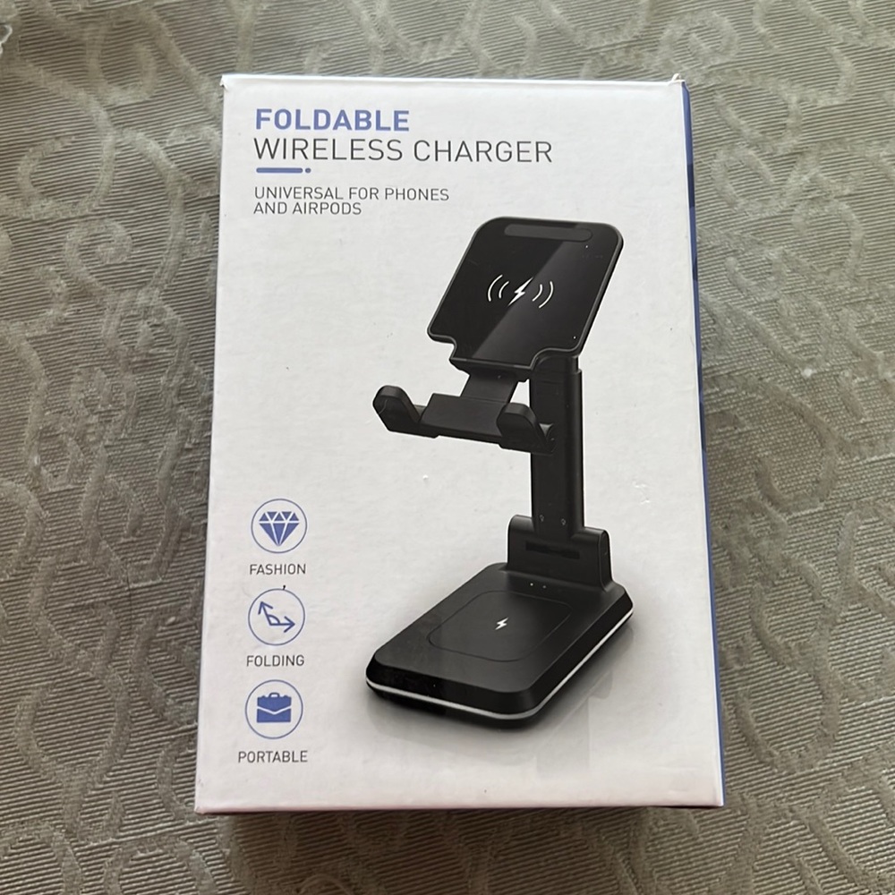 Small Foldable Wireless Charger